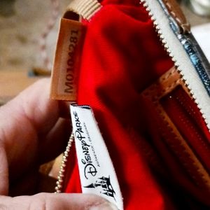 Dooney & Bourke Disney cruiseline crossbody